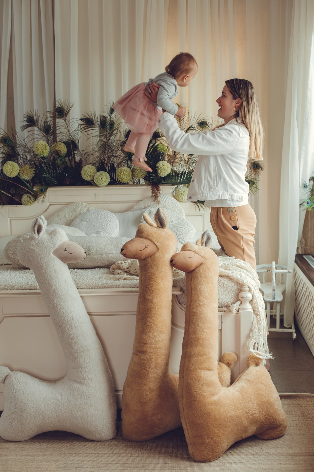Giant Plush Toy Alpaca, rust